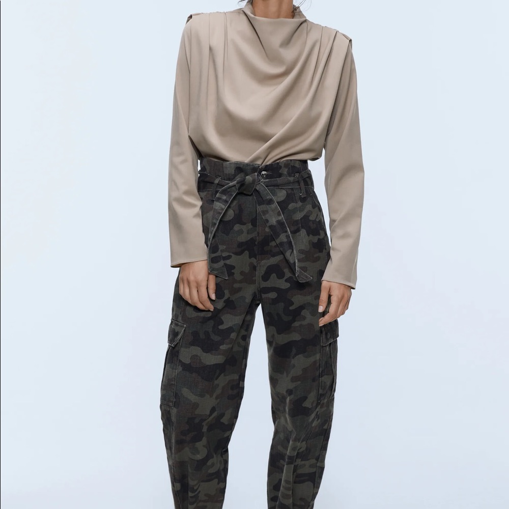 Zara PREMIUM PAPERBAG JEANS Green